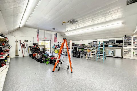 Propiedad comercial en venta en Titusville, Florida, 996.84 m2 № 675868 - foto 15