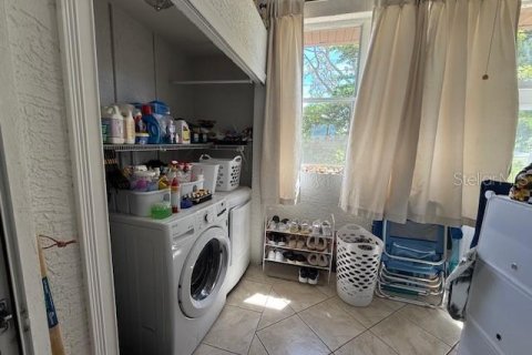 Apartamento en alquiler en North Port, Florida, 2 dormitorios, 86.86 m2 № 1916538 - foto 11