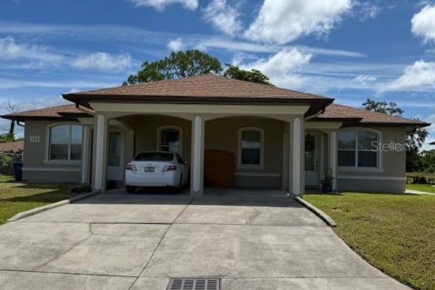 Apartamento en alquiler en North Port, Florida, 2 dormitorios, 86.86 m2 № 1916538 - foto 1