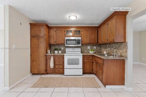 Casa en venta en Tamarac, Florida, 3 dormitorios, 147.53 m2 № 2179379 - foto 13