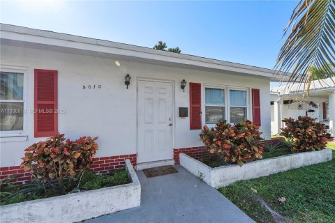 Casa en venta en Tamarac, Florida, 3 dormitorios, 147.53 m2 № 2179379 - foto 3