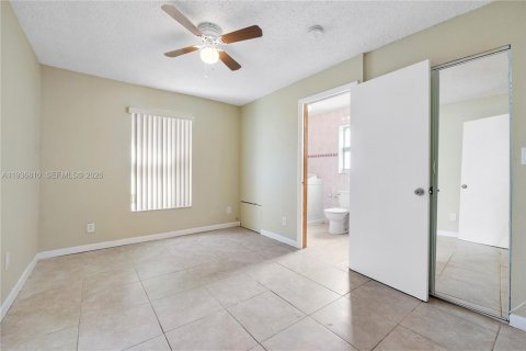 Casa en venta en Tamarac, Florida, 3 dormitorios, 147.53 m2 № 2179379 - foto 21