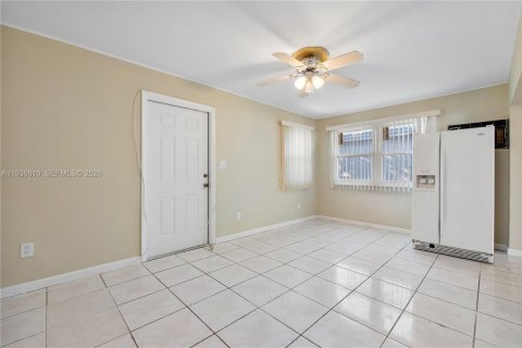 Casa en venta en Tamarac, Florida, 3 dormitorios, 147.53 m2 № 2179379 - foto 15