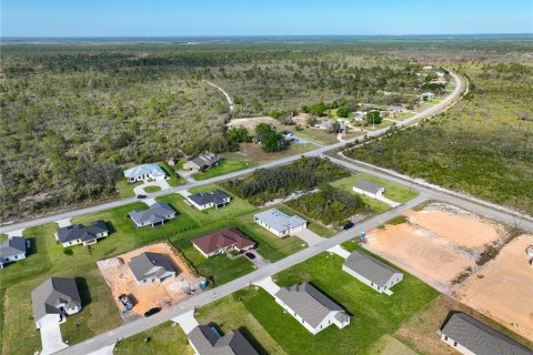House in Sebring, Florida 4 bedrooms, 184.88 sq.m. № 1574252 - photo 19