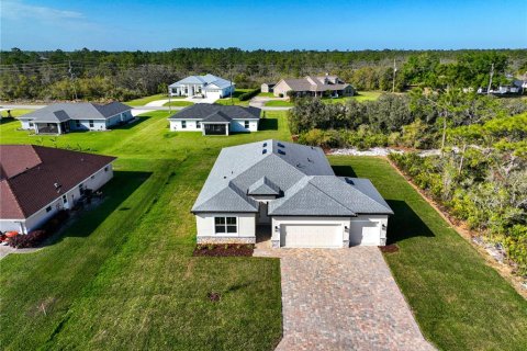 House in Sebring, Florida 4 bedrooms, 184.88 sq.m. № 1574252 - photo 12