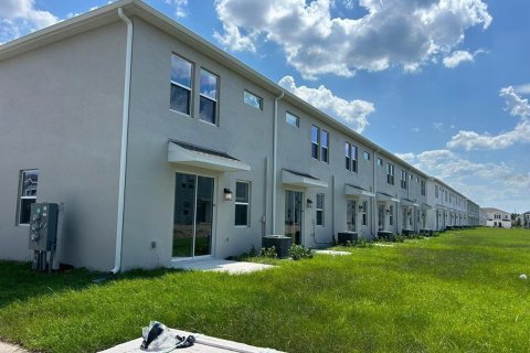 Touwnhouse à louer à Davenport, Floride: 3 chambres, 170.38 m2 № 2318908 - photo 4