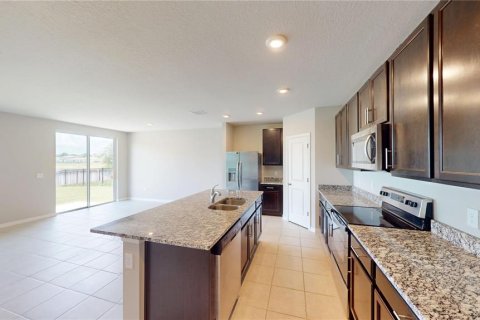 Casa en alquiler en Auburndale, Florida, 4 dormitorios, 170.94 m2 № 1858472 - foto 13