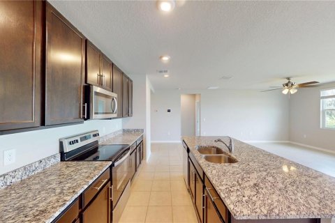 Casa en alquiler en Auburndale, Florida, 4 dormitorios, 170.94 m2 № 1858472 - foto 14