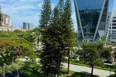 Condo in Aventura, Florida, 1 bedroom № 2246940 - photo 25