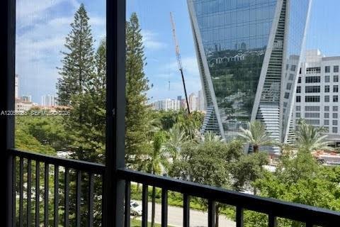 Condo in Aventura, Florida, 1 bedroom № 2246940 - photo 17