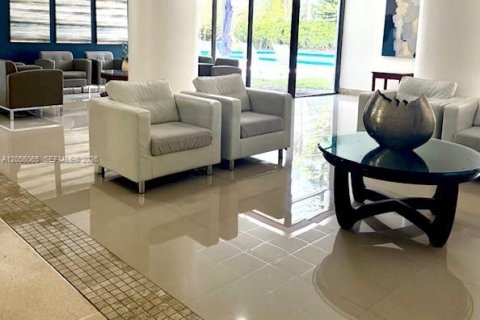 Condo in Aventura, Florida, 1 bedroom № 2246940 - photo 24