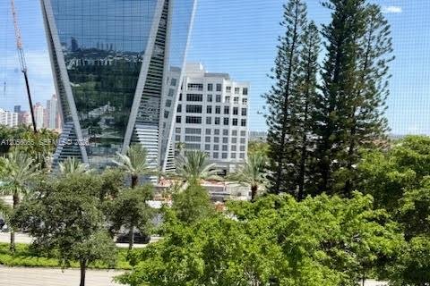 Condo in Aventura, Florida, 1 bedroom № 2246940 - photo 26
