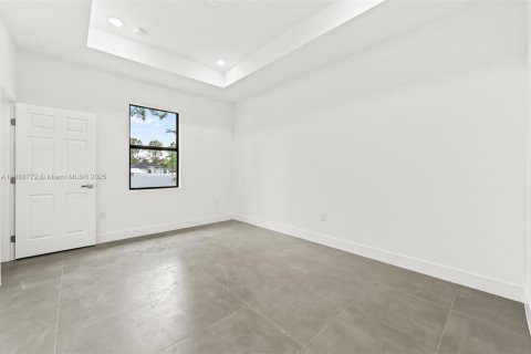 House in Lehigh Acres, Florida 3 bedrooms № 1979423 - photo 23