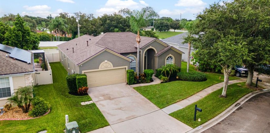 House in Valrico, Florida 4 bedrooms, 198.9 sq.m. № 1673799