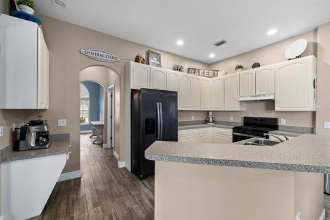 House in Valrico, Florida 4 bedrooms, 198.9 sq.m. № 1673799 - photo 15