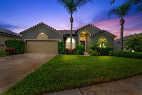 House in Valrico, Florida 4 bedrooms, 198.9 sq.m. № 1673799 - photo 2