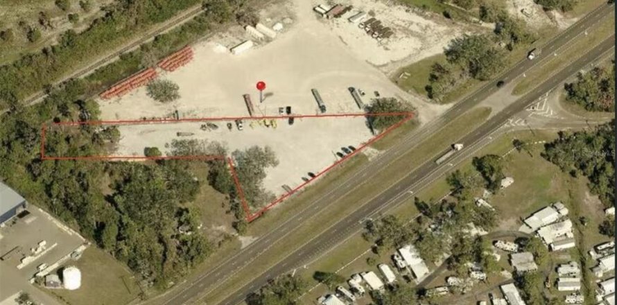 Commercial property in Ruskin, Florida 8093.65 sq.m. № 2213836