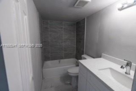 Condo in Homestead, Florida, 2 bedrooms  № 2037970 - photo 4