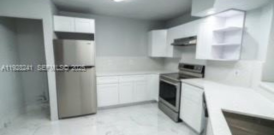 Condo in Homestead, Florida, 2 bedrooms  № 2037970