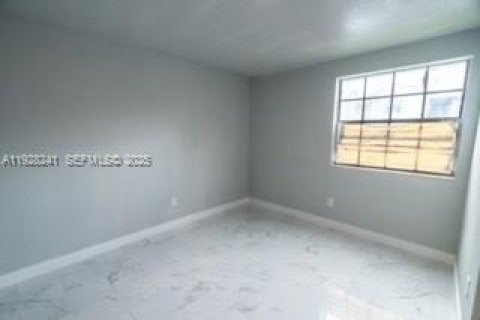 Condo in Homestead, Florida, 2 bedrooms  № 2037970 - photo 3