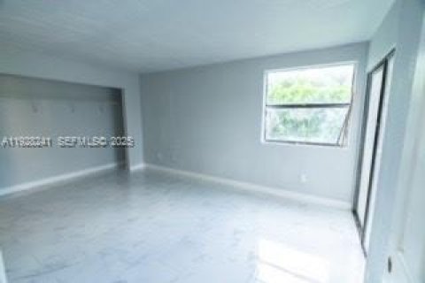 Condo in Homestead, Florida, 2 bedrooms  № 2037970 - photo 6