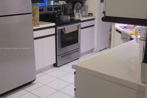 Copropriété à vendre à Aventura, Floride: 2 chambres, 95.13 m2 № 1664449 - photo 1