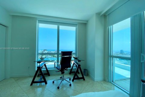 Copropriété à louer à Miami Beach, Floride: 2 chambres, 116.31 m2 № 1946459 - photo 23