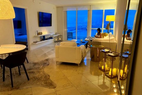 Copropriété à louer à Miami Beach, Floride: 2 chambres, 116.31 m2 № 1946459 - photo 9