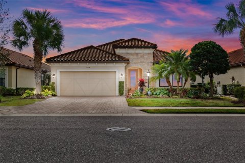 House in Bradenton, Florida 2 bedrooms, 172.43 sq.m. № 1566869 - photo 2