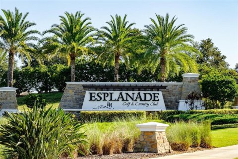 House in Bradenton, Florida 2 bedrooms, 172.43 sq.m. № 1566869 - photo 4