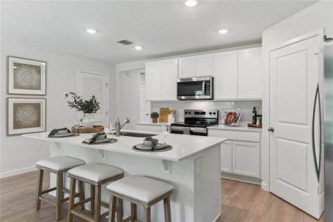 House in Ormond Beach, Florida 4 bedrooms, 146.23 sq.m. № 2429037 - photo 12