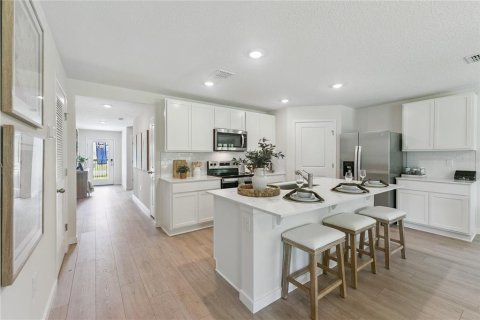 House in Ormond Beach, Florida 4 bedrooms, 146.23 sq.m. № 2429037 - photo 11