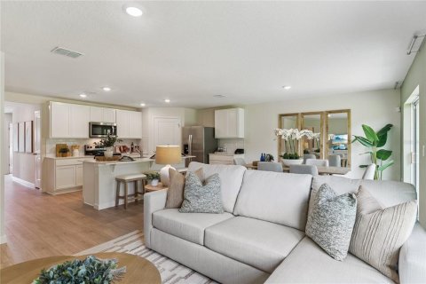 House in Ormond Beach, Florida 4 bedrooms, 146.23 sq.m. № 2429037 - photo 7
