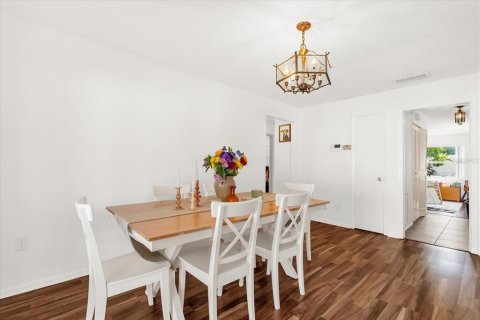 Casa en venta en Casselberry, Florida, 3 dormitorios, 166.67 m2 № 2236063 - foto 13