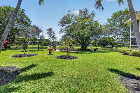 Condo in Deerfield Beach, Florida, 1 bedroom № 2246264 - photo 30