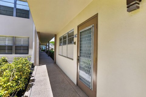 Condo in Deerfield Beach, Florida, 1 bedroom № 2246264 - photo 26