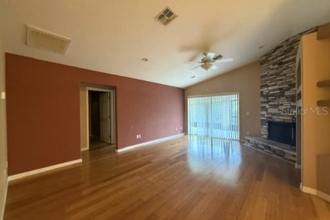 Villa ou maison à louer à Winter Springs, Floride: 3 chambres, 146.32 m2 № 2284591 - photo 8