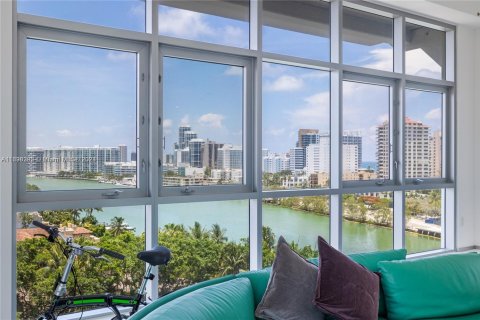 Condominio en venta en Miami Beach, Florida, 3 dormitorios, 298.31 m2 № 1703513 - foto 6