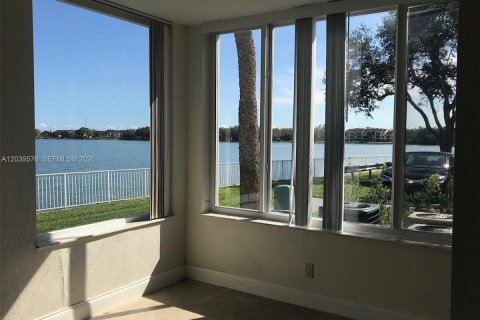 Copropriété à vendre à Oakland Park, Floride: 2 chambres, 96.43 m2 № 2083559 - photo 28