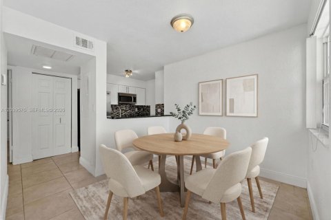 Copropriété à vendre à Oakland Park, Floride: 2 chambres, 96.43 m2 № 2083559 - photo 9