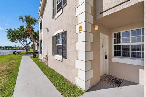 Copropriété à vendre à Oakland Park, Floride: 2 chambres, 96.43 m2 № 2083559 - photo 4