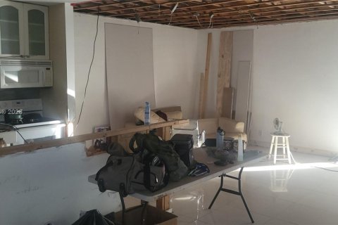 Villa ou maison à vendre à Hallandale Beach, Floride: 2 chambres, 115.85 m2 № 1922265 - photo 6