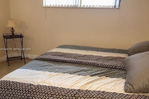 Снять в аренду кондоминиум в Пемброк-Пайнс, Флорида 2 спальни, 108.7м2, № 2002465 - фото 15