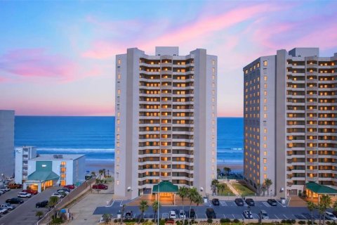 Condo à Daytona Beach Shores, Floride, 2 chambres  № 2414980