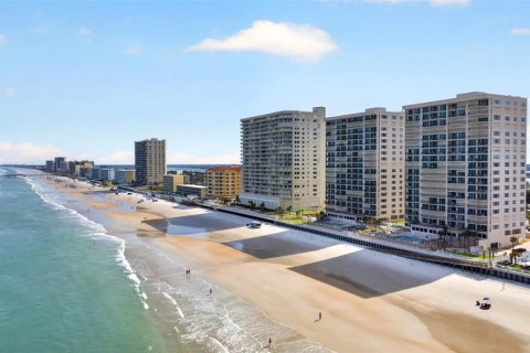 Copropriété à vendre à Daytona Beach Shores, Floride: 2 chambres, 155.52 m2 № 2414980 - photo 11