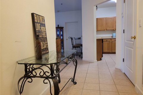 Condo in Orlando, Florida, 2 bedrooms  № 1392073 - photo 2