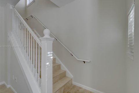 Touwnhouse à vendre à Lauderdale-by-the-Sea, Floride: 2 chambres, 160.16 m2 № 1923627 - photo 2