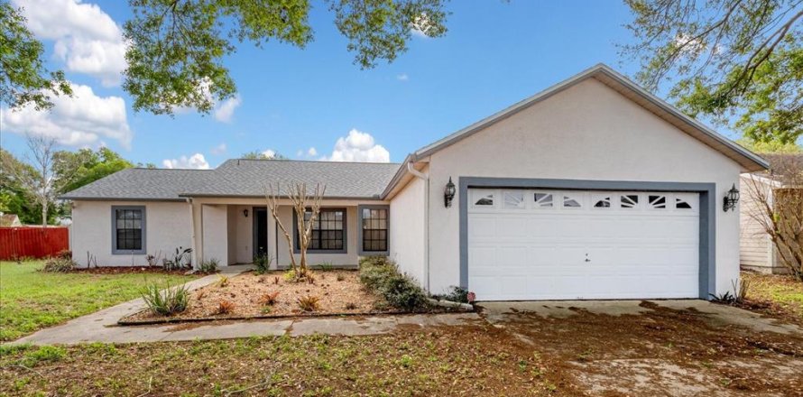 House in Ocoee, Florida 3 bedrooms, 151.24 sq.m. № 2150984