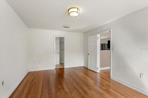 House in Ocoee, Florida 3 bedrooms, 151.24 sq.m. № 2150984 - photo 14