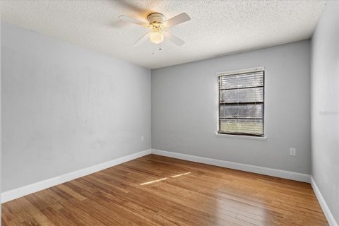House in Ocoee, Florida 3 bedrooms, 151.24 sq.m. № 2150984 - photo 17